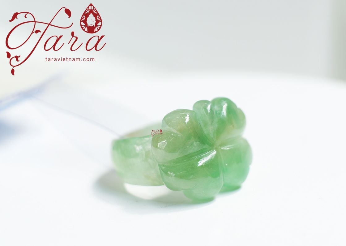  Nhẫn ngọc Cẩm Thạch khí chất 