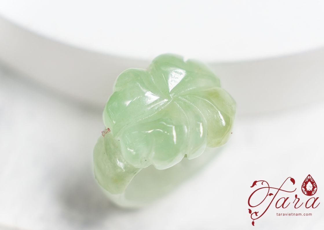  Nhẫn ngọc Cẩm Thạch khí chất 