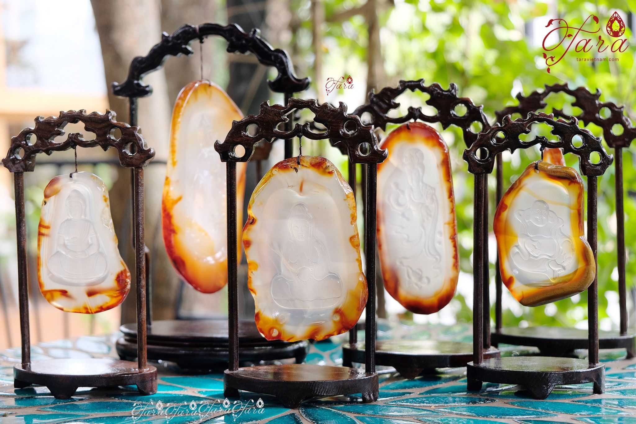  Tượng Phật Thích Ca đá Mã  đặt bàn làm việc, phòng khách hoặc decor mang nhiều ý nghĩa tốt lành. 