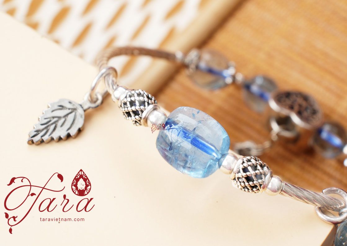  Vòng Topaz Charm Trái Tim 