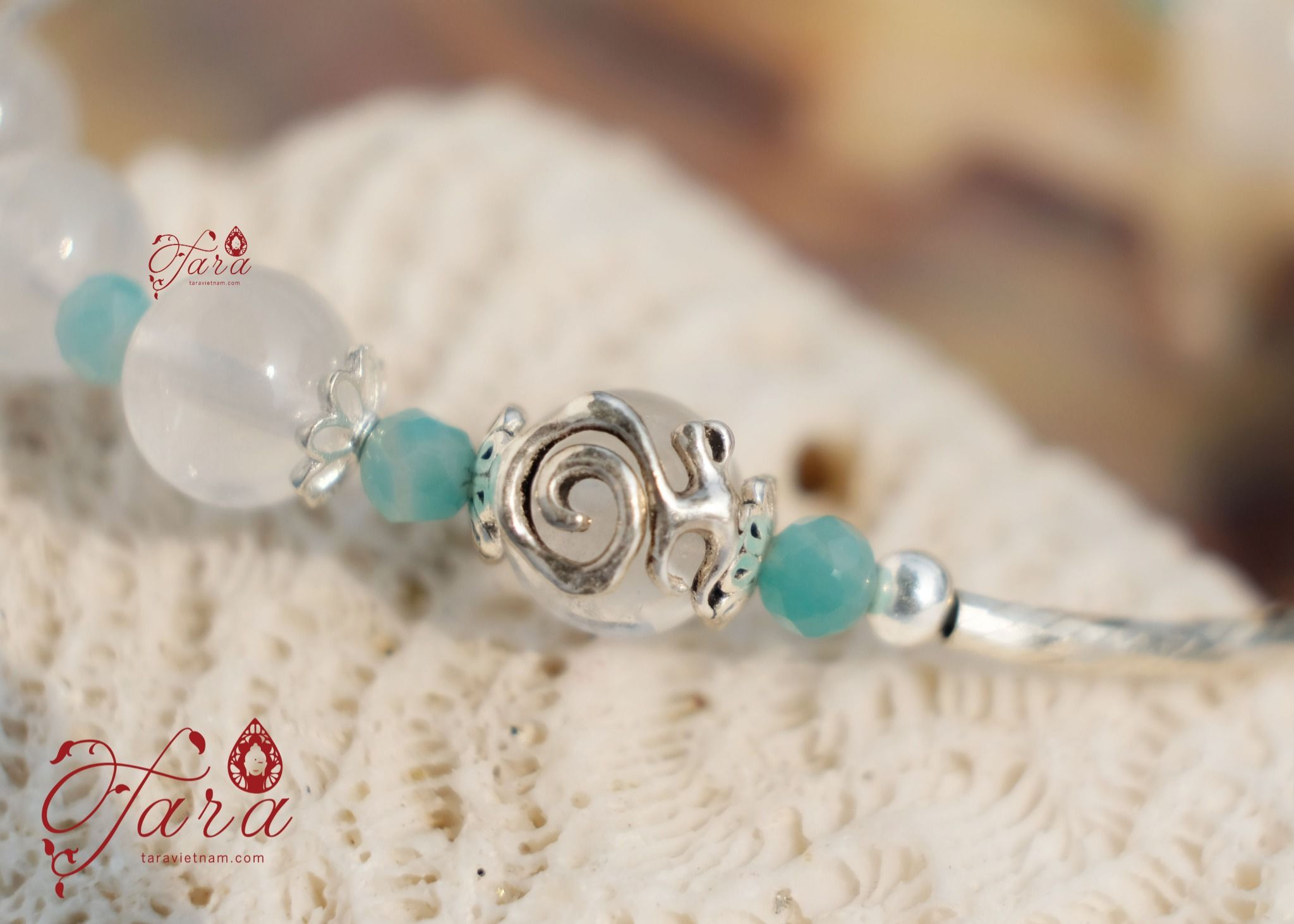  Vòng đá Ưu Linh Trắng và Amazonite 