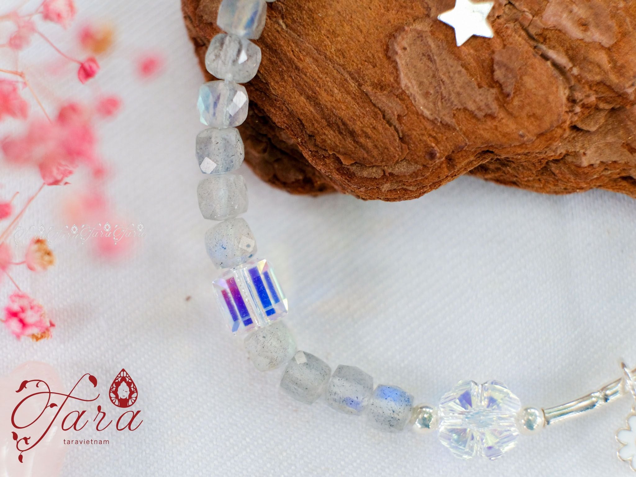  Vòng Hắc Nguyệt Quang và Pha Lê 