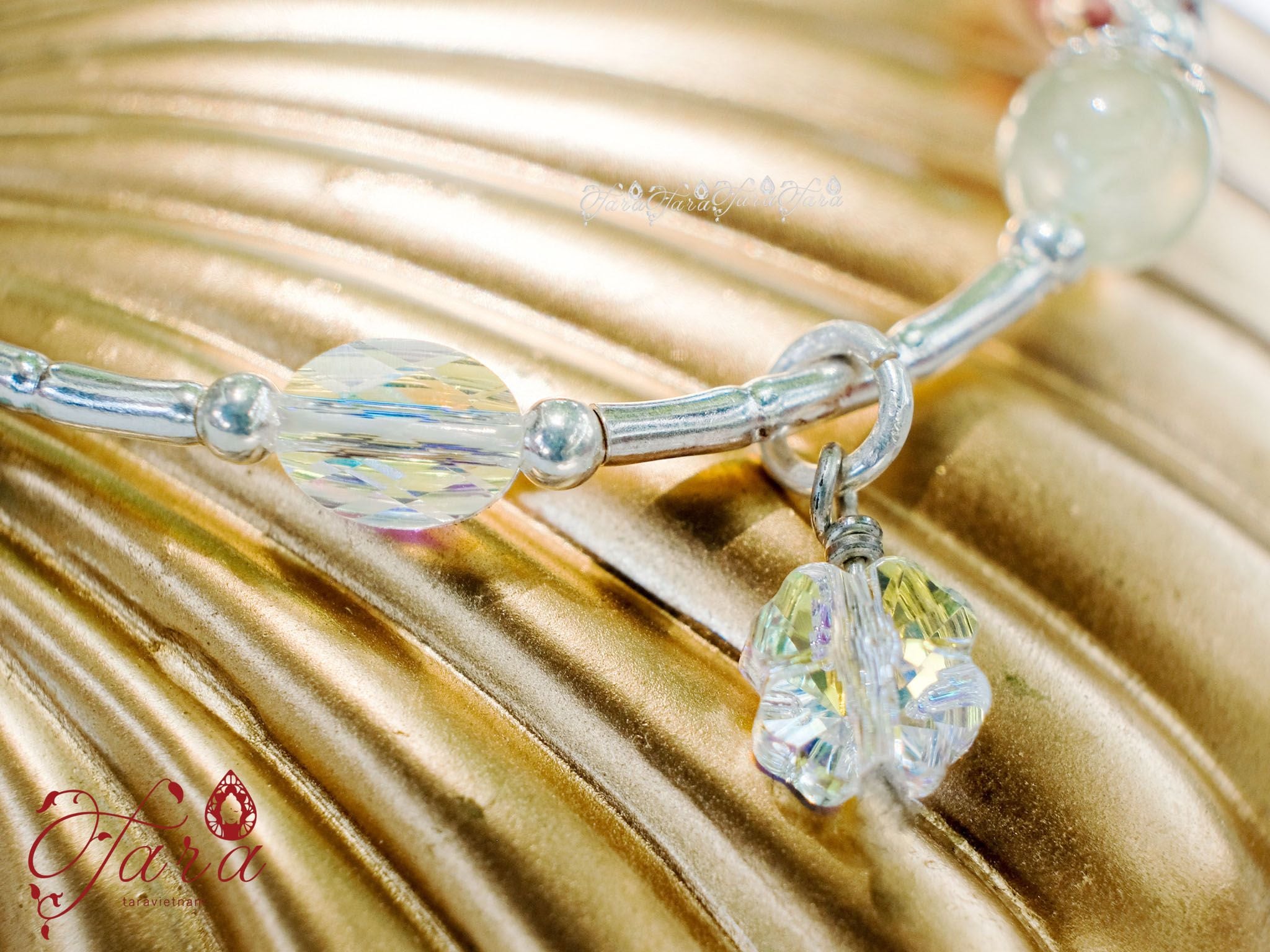  Vòng Pha Lê, Prehnite, Cẩm Thạch và Dâu Hồng 