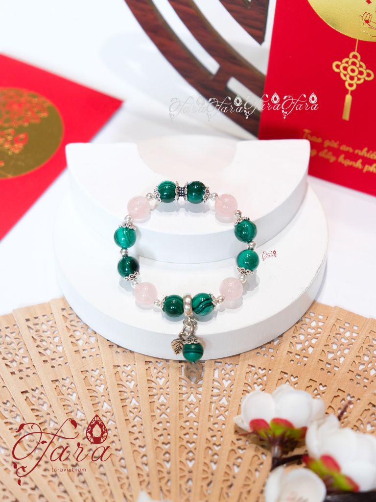  Vòng Khổng Tước, Thạch Anh Hồng 