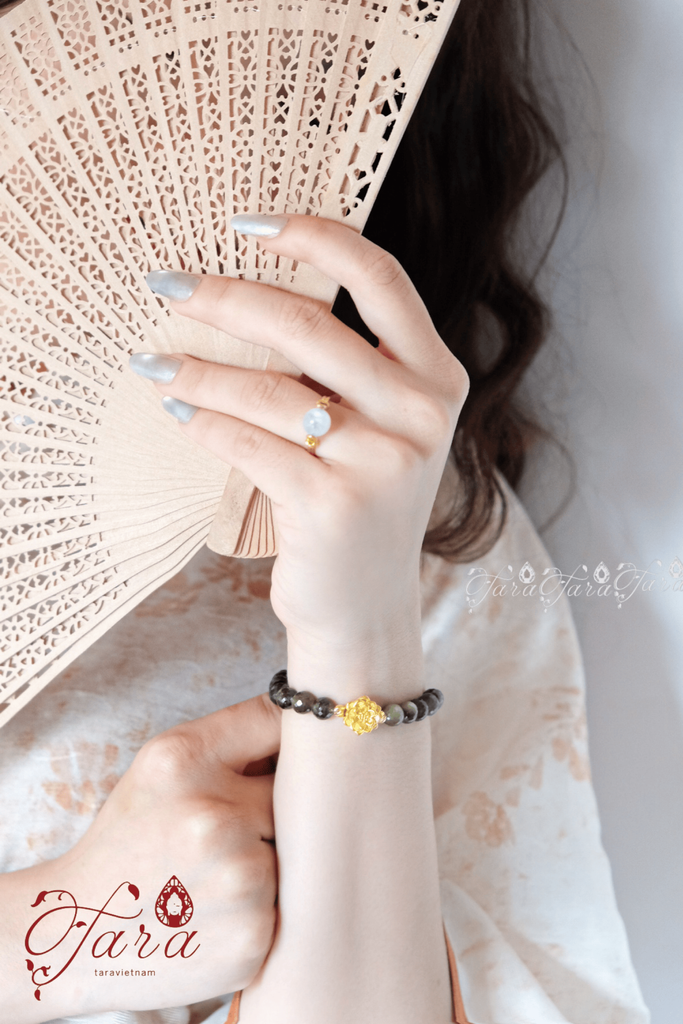  Vòng Sapphire mix Charm Vàng 