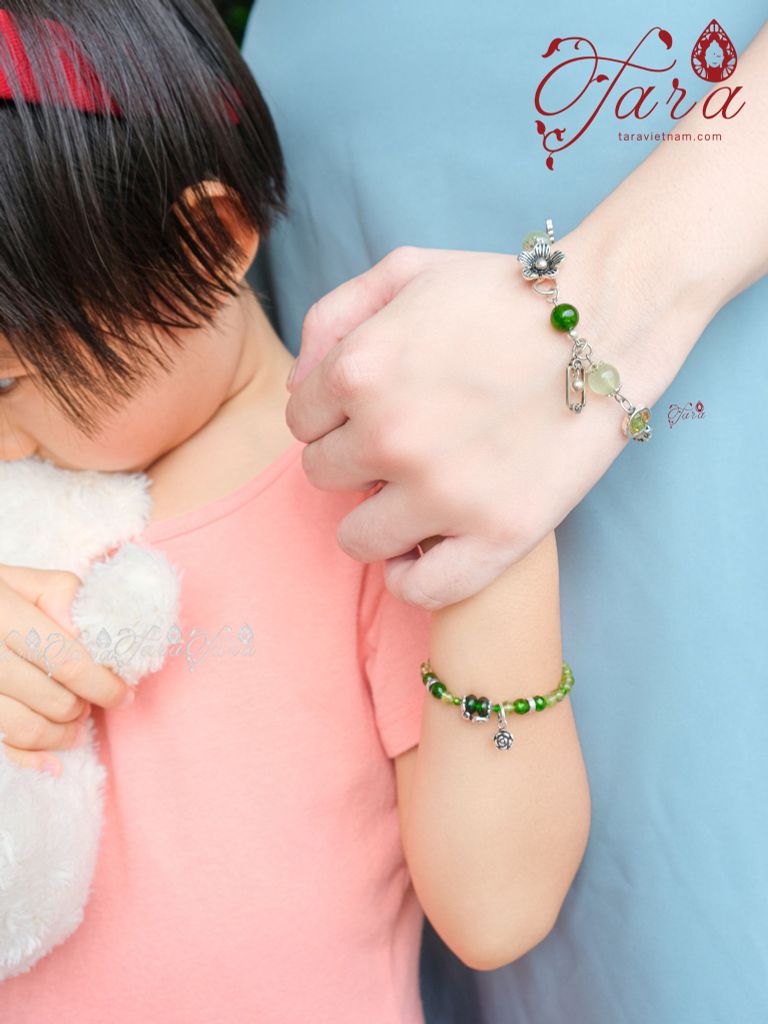  Vòng Diopside và Peridot cho bé 