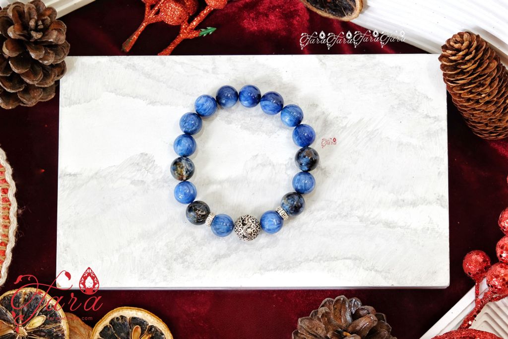  Vòng Kyanite và Mắt Bão 