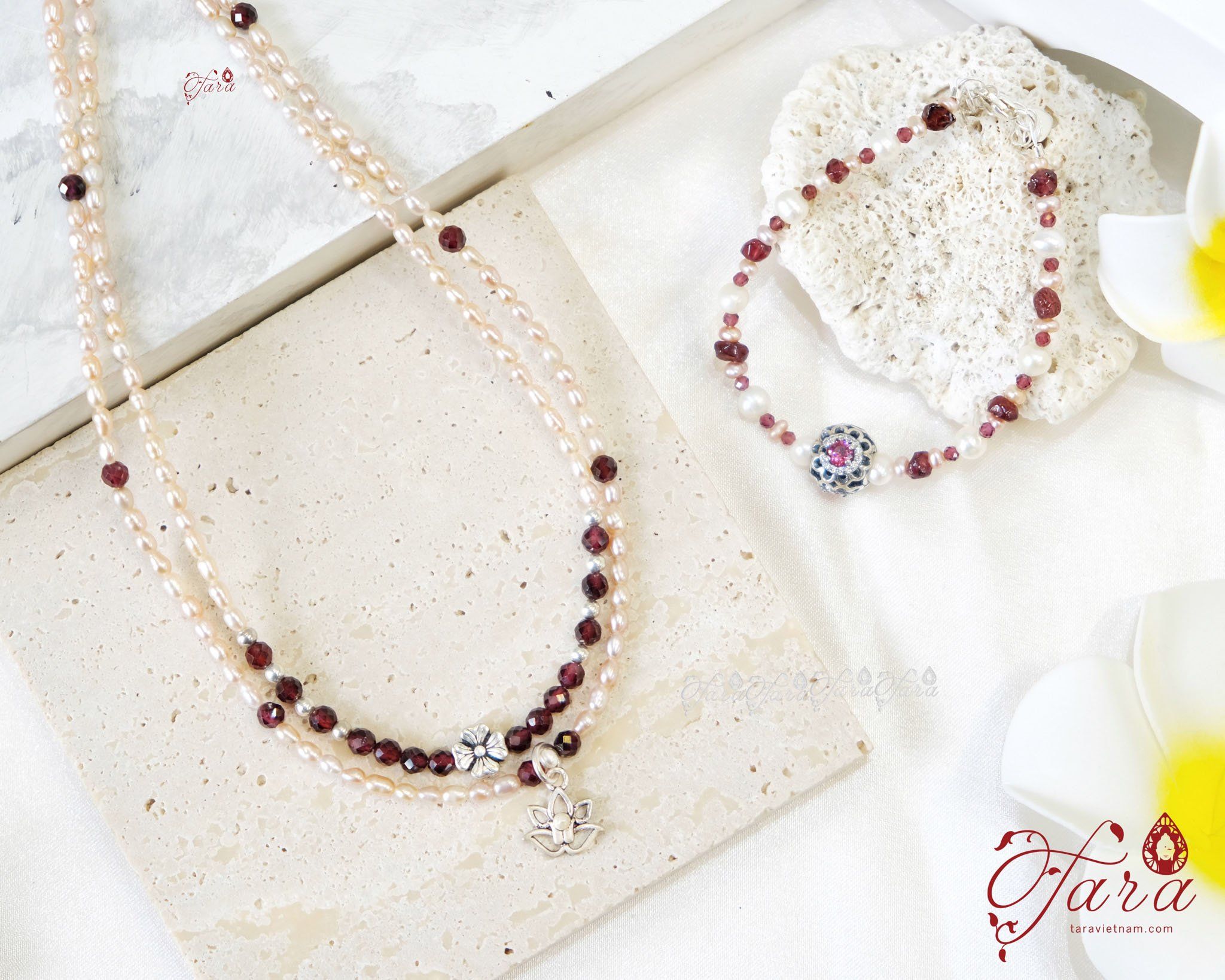  Dây chuyền Ngọc Trai và Garnet 