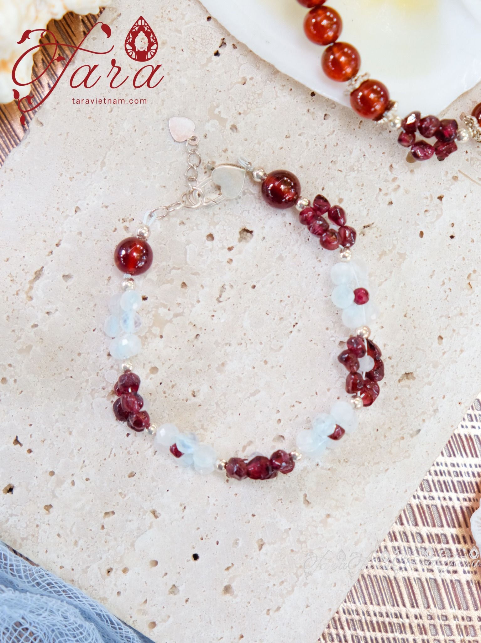  Vòng Garnet và Moonstone 