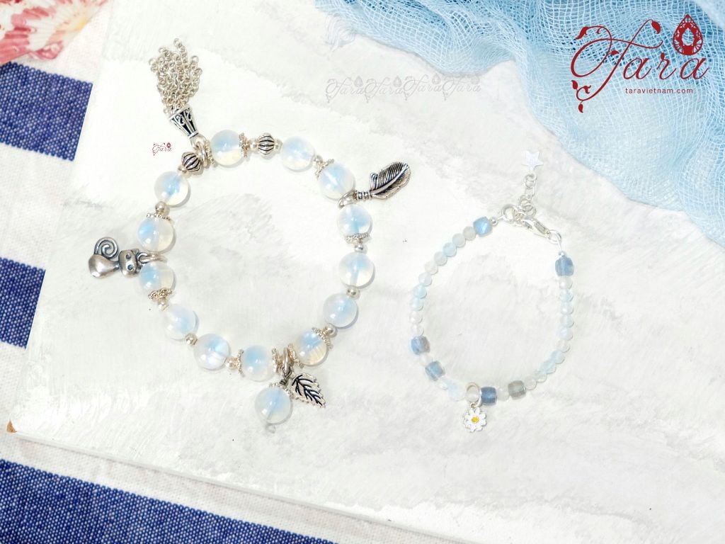  Vòng Moonstone cho bé 