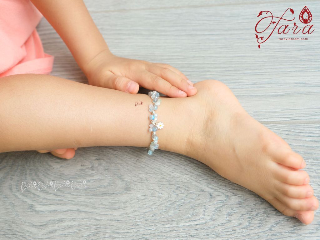  Lắc chân Xà Cừ và Beryl cho bé 