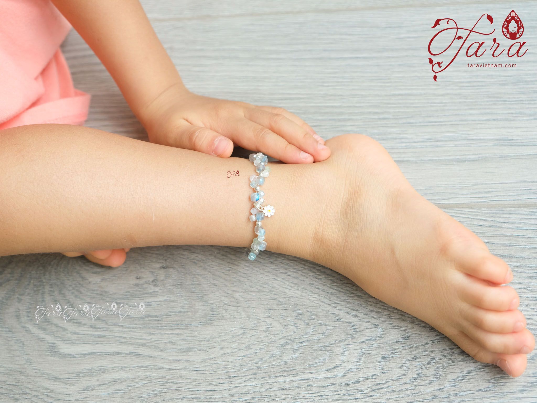  Lắc chân Xà Cừ và Beryl cho bé 