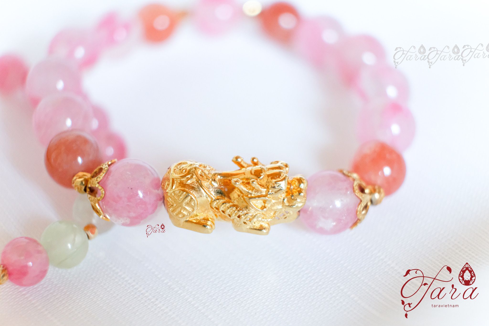  Vòng Thạch Anh Tường Vi mix Charm Tỳ Hưu 