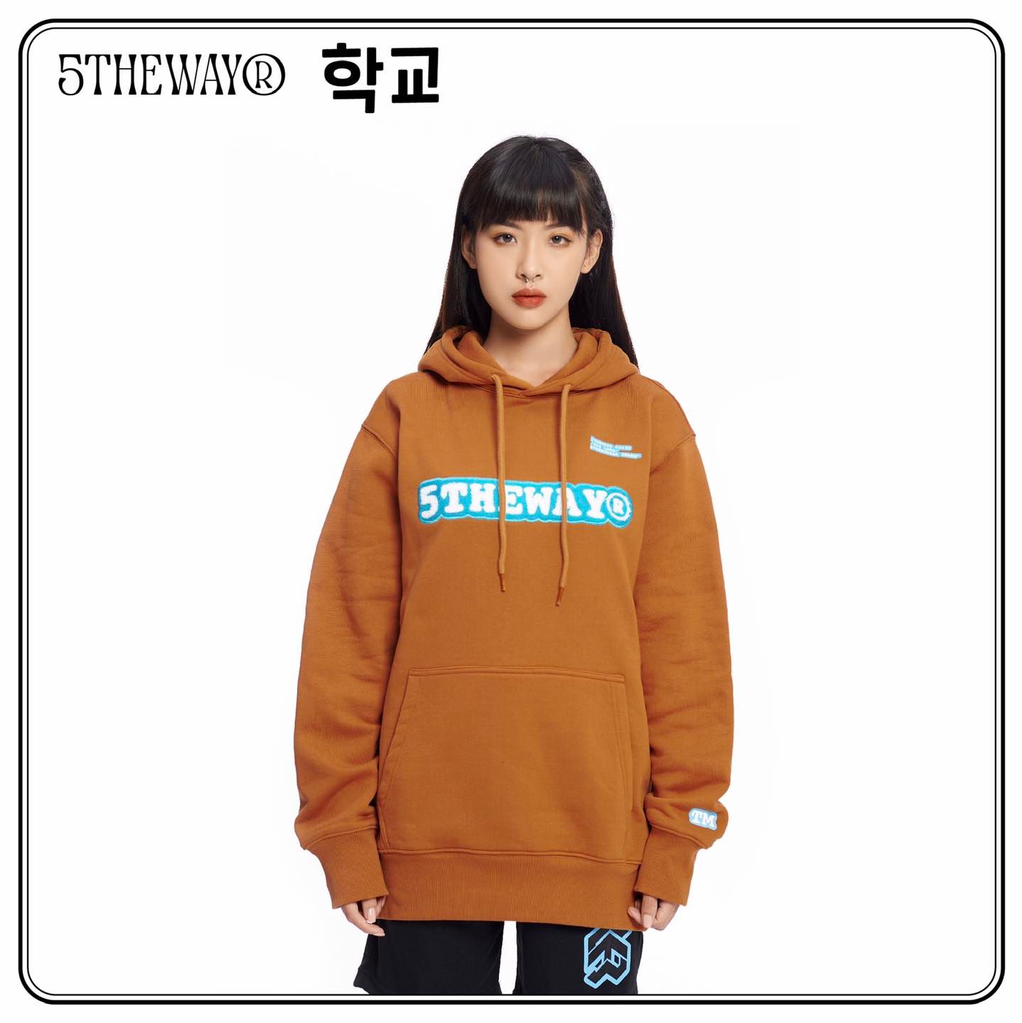  Áo Hoodie Unisex 5THEWAY® /sketch/ Embroider Traditional Fit Hoodie 