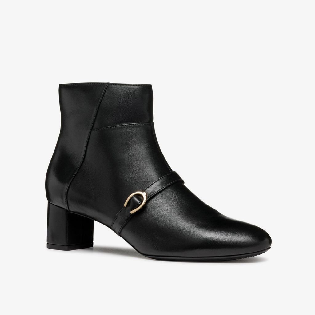  Giày Boots Nữ Pheby 50 