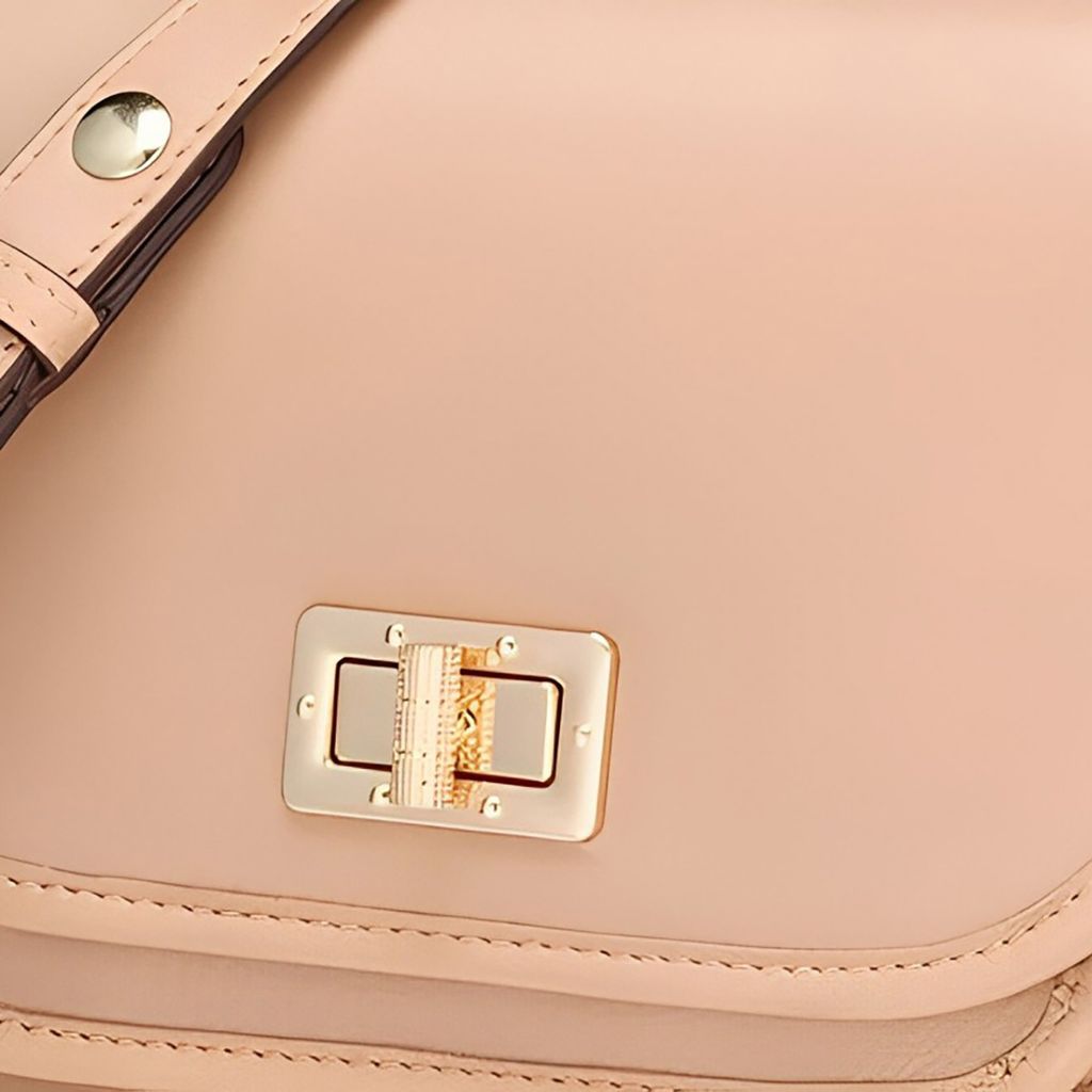  Túi Đeo Chéo Flavrie 