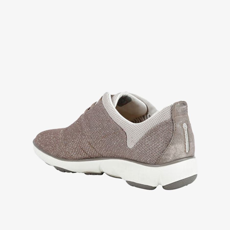  Giày Sneakers Nữ Nebula 