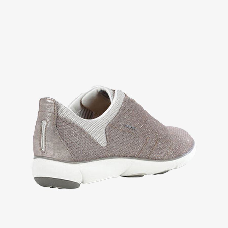  Giày Sneakers Nữ Nebula 