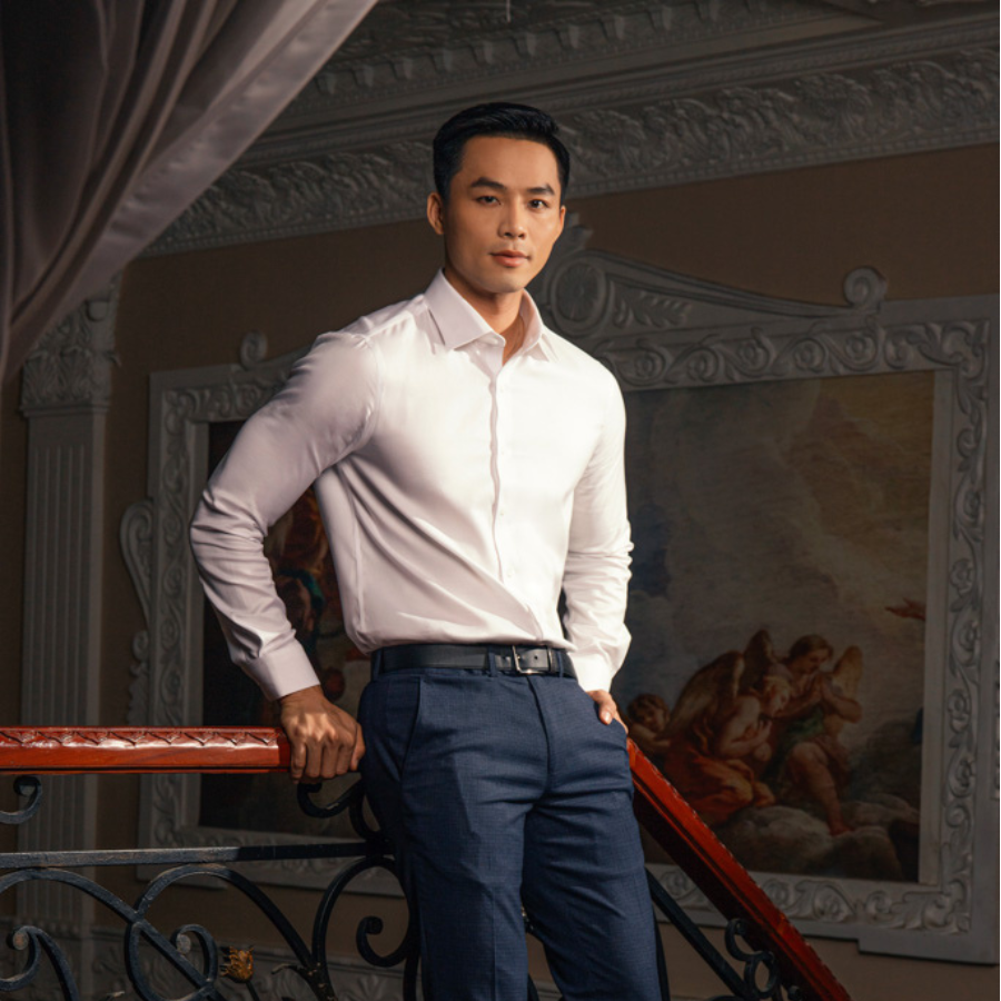 1C700 Áo Sơ Mi Nam Trơn Tay Dài Màu Trắng