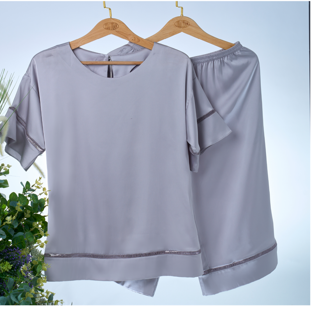 Đồ Bộ Lửng Phối Tay Loe Màu Xám Sáng 1N33S11A