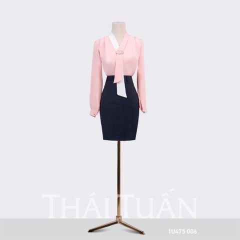 Áo Sơ Mi Nữ Cổ Cách Tân Màu Hồng 1U475006