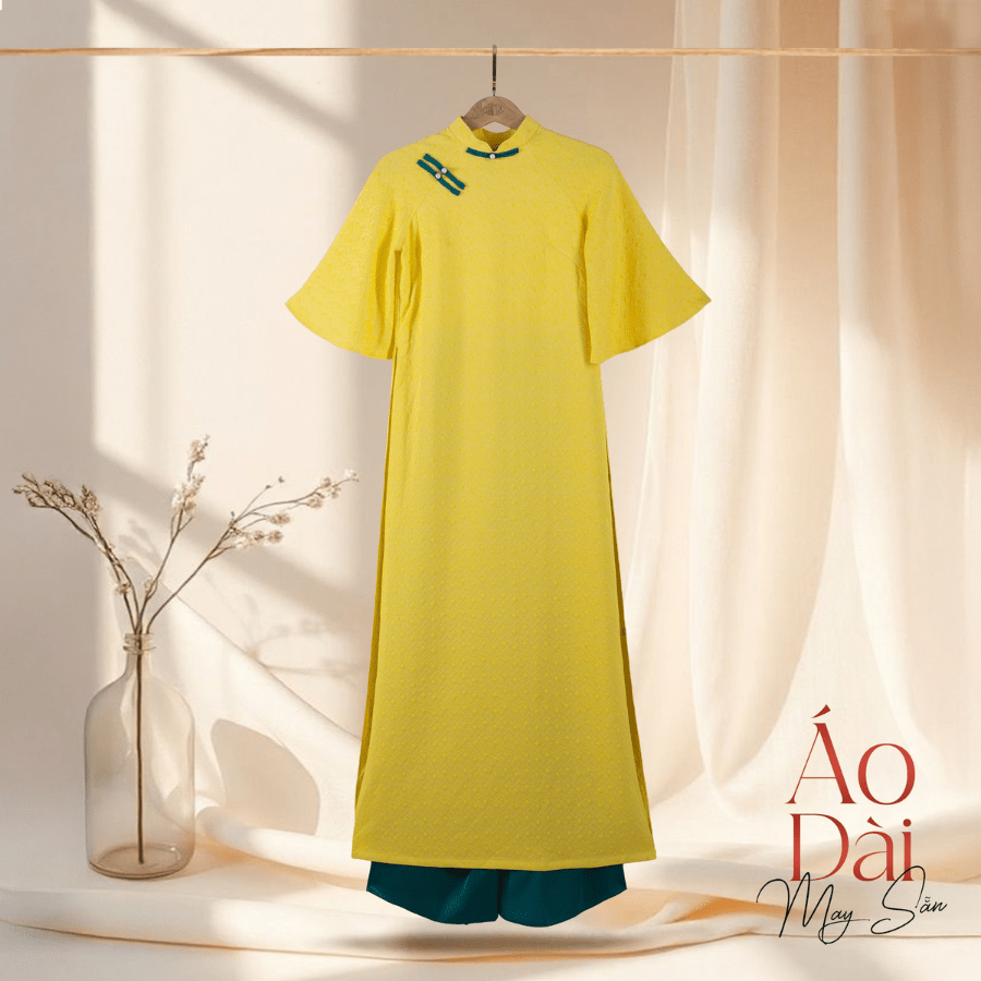 1W40B-002 Áo Dài May Sẵn Cao Cấp Màu Vàng