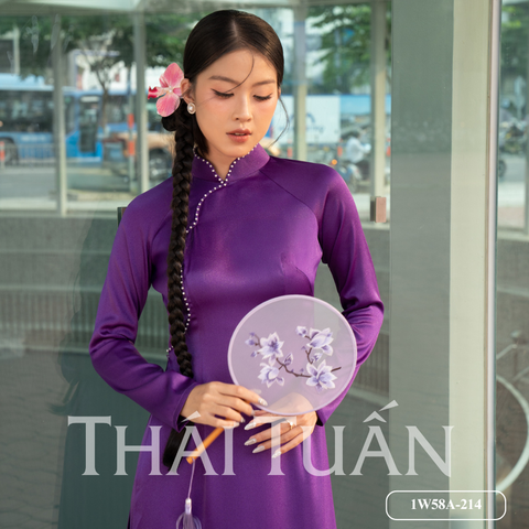 1W58A214 Bộ Áo Dài May Sẵn Vải Trơn Màu Tím Họa Tiết Đính Hột