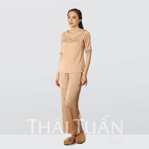 Đồ Bộ Dài Trơn Cổ Tim Màu Da 1Y14S803