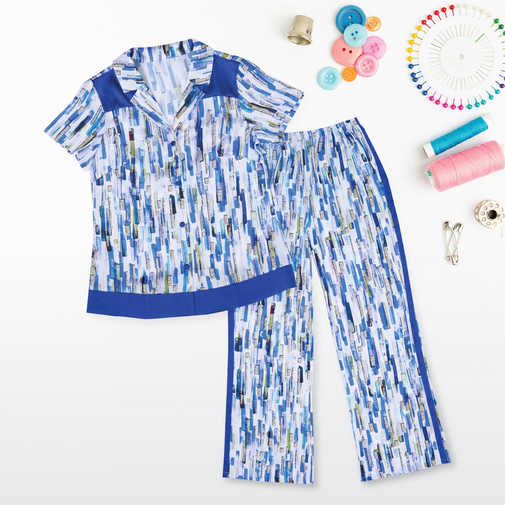 Đồ Bộ Dài Tay Ngắn Họa Tiết Hình Học Màu Xanh Dương 1Y40U205