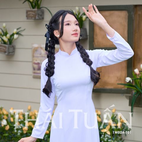 1W02A101 Áo Dài Lencii Trơn May Sẵn Màu Trắng Sữa