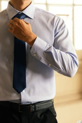 Áo Sơ Mi Nam Trơn Tay Dài Màu Xanh 1C699