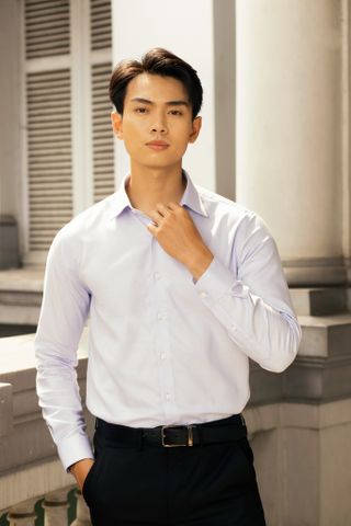 1C702 Áo Sơ Mi Nam Trơn Tay Dài Màu Xanh Nhạt