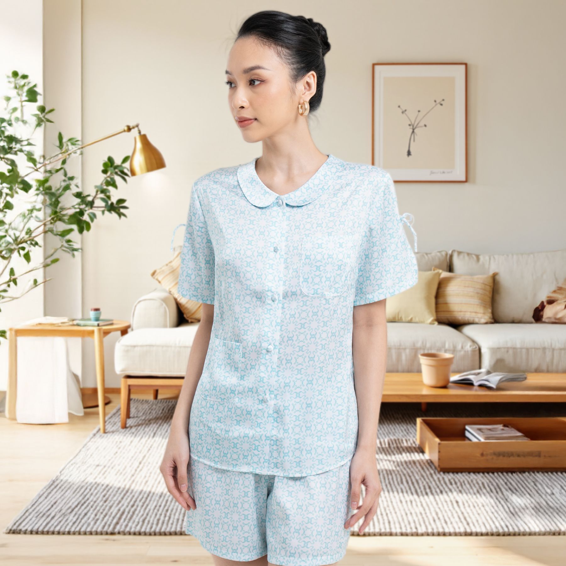 1I04T042 Đồ Bộ Nữ Tay Ngắn Cổ Bầu Kèm Họa Tiết