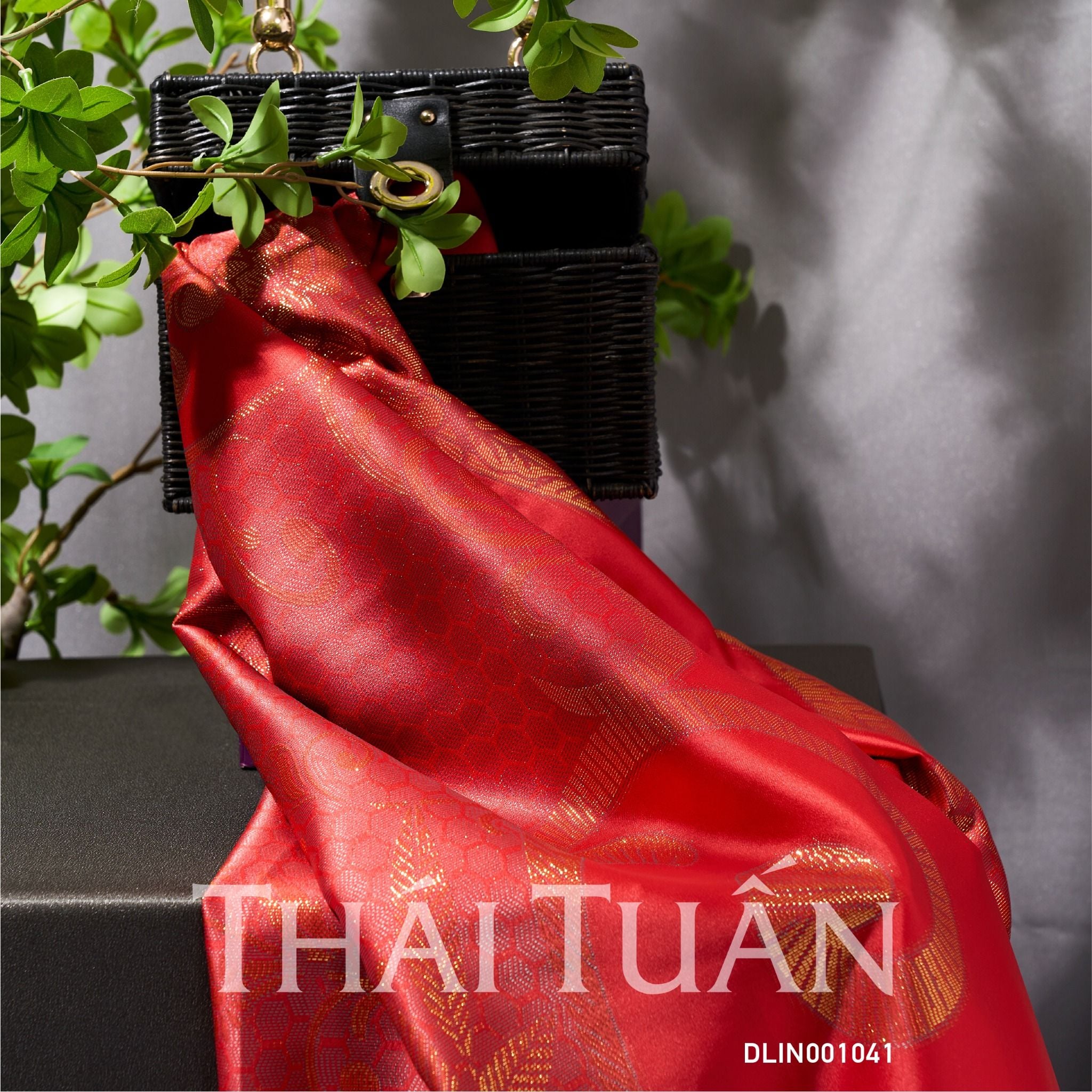 Vải Gấm Hoa Văn Màu Đỏ Khổ 1m15 Dài 2m3 DLIN001041