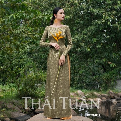 Thái Tuấn Fashion: Thời trang của Thái Tuấn sẽ đem đến cho các tín đồ mốt những sản phẩm đầy phong cách và sáng tạo. Hãy cùng khám phá những bộ trang phục đẹp mắt, tinh tế và độc đáo của nhà thiết kế tài hoa này qua hình ảnh.