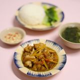  Combo Cơm + Gà Kho Gừng + Rau + Canh 