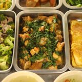  Combo Cơm + Gà Xào Lá Quế + Rau + Canh 