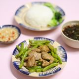  Combo Cơm + Thịt Xào Đậu Ve + Rau + Canh 