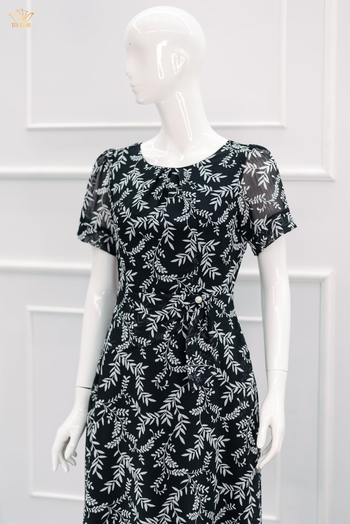Đầm xòe - Cổ tròn tay ngắn - AH - Đen hoa trắng - TTV1407