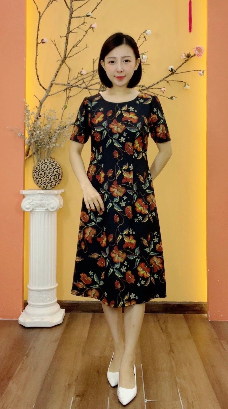 Đầm suông - Cổ tròn tay ngắn - CD - Đen hoa cam - TTV1870