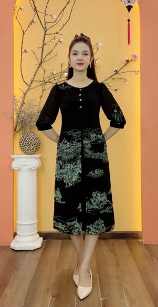Đầm suông - Cổ tròn kết nút tay lỡ - AH - Đen họa tiết - TTV1916