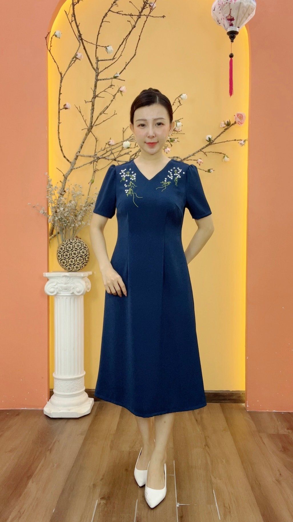 Đầm suông - Cổ tim thêu hoa tay ngắn - CD - Xanh nauy - TTV1906