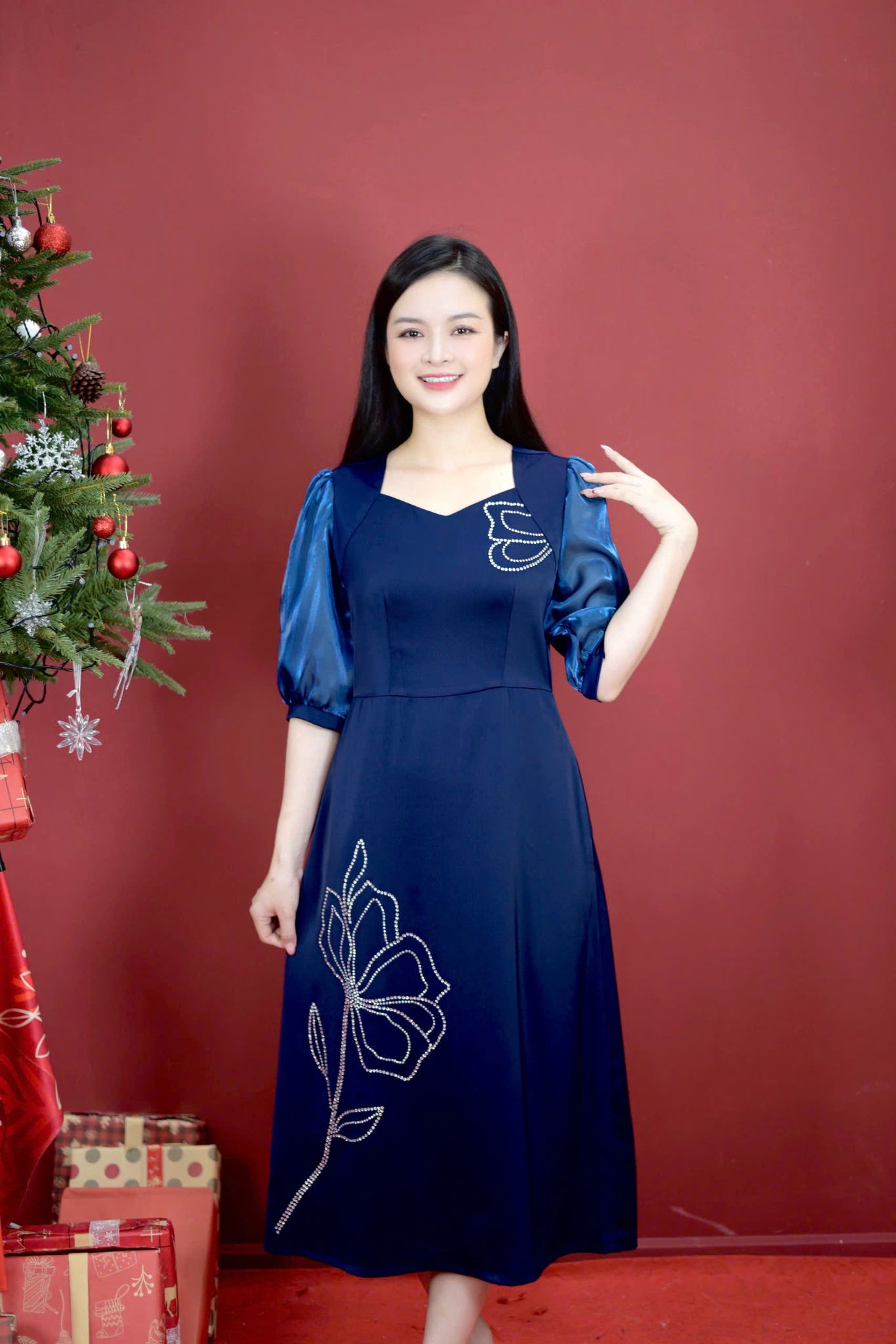 Đầm xòe - Cổ vuông tim đính đá tay lỡ - CT - Xanh đen - TTV1810