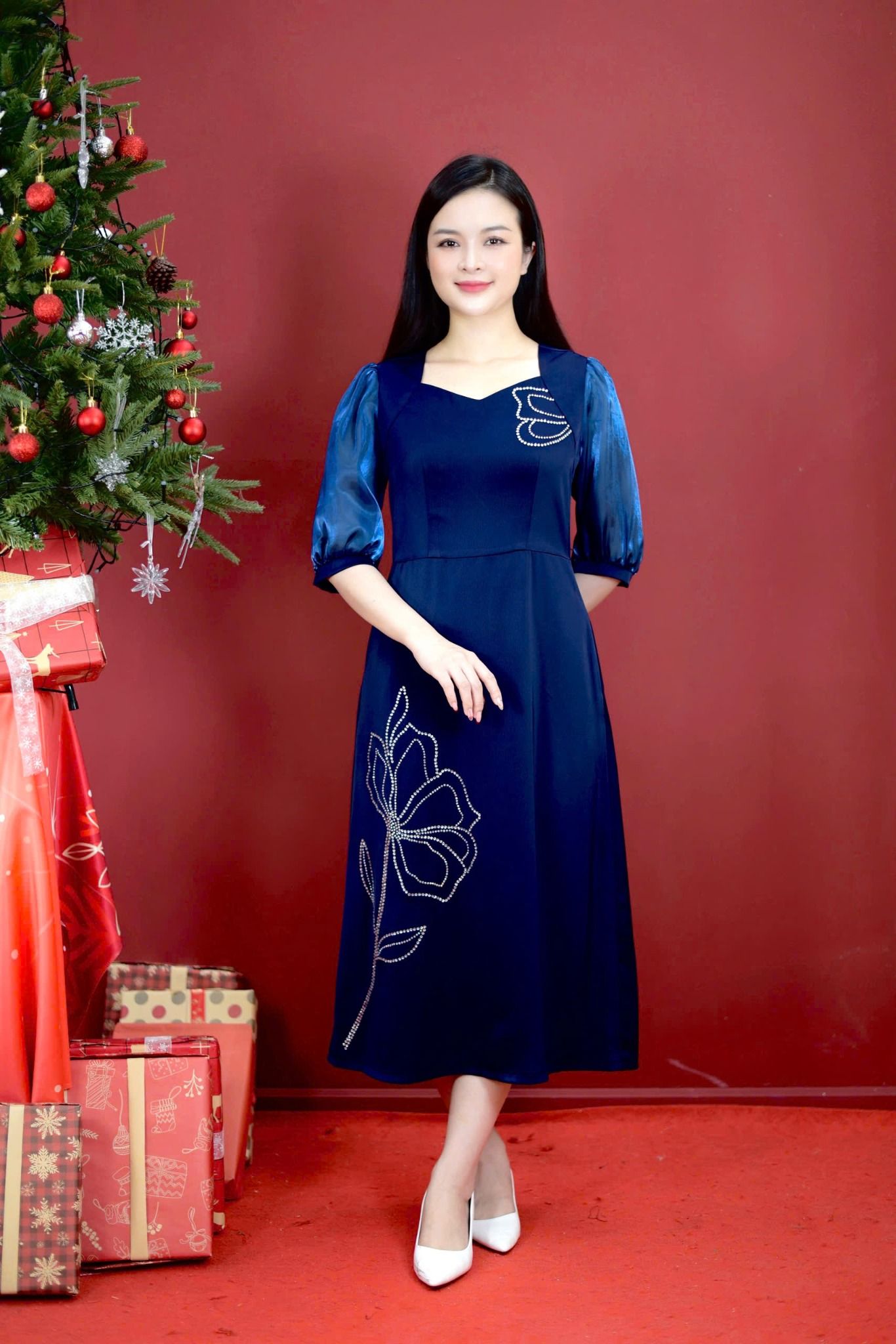 Đầm xòe - Cổ vuông tim đính đá tay lỡ - CT - Xanh đen - TTV1810