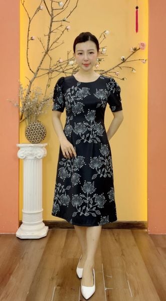 Đầm suông - Cổ tròn tay ngắn - CD - Đen hoa trắng - TTV1910