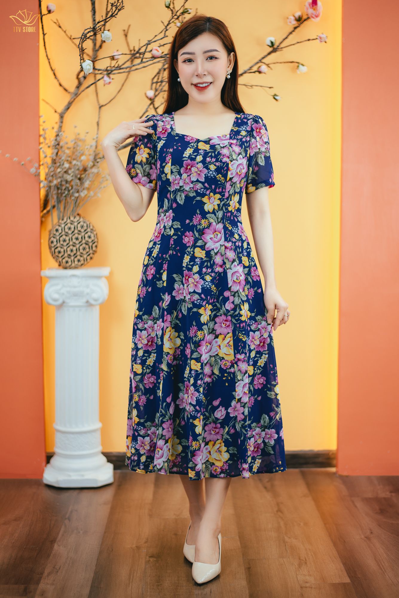 Đầm xòe 8 mảnh - Cổ vuông tim tay ngắn - AH - Xanh hoa - TTV1613