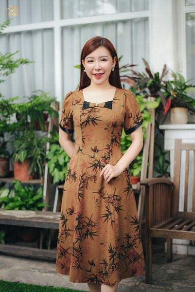 Đầm xòe 8 mảnh - Cổ vuông tim nơ kết ngọc tay ngắn - AH - Nâu họa tiết - TTV1618