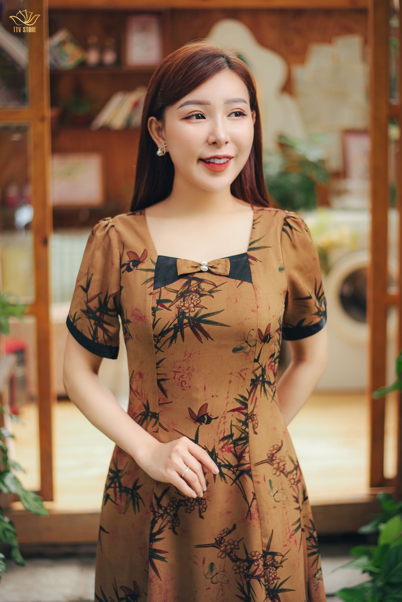 Đầm xòe 8 mảnh - Cổ vuông tim nơ kết ngọc tay ngắn - AH - Nâu họa tiết - TTV1618