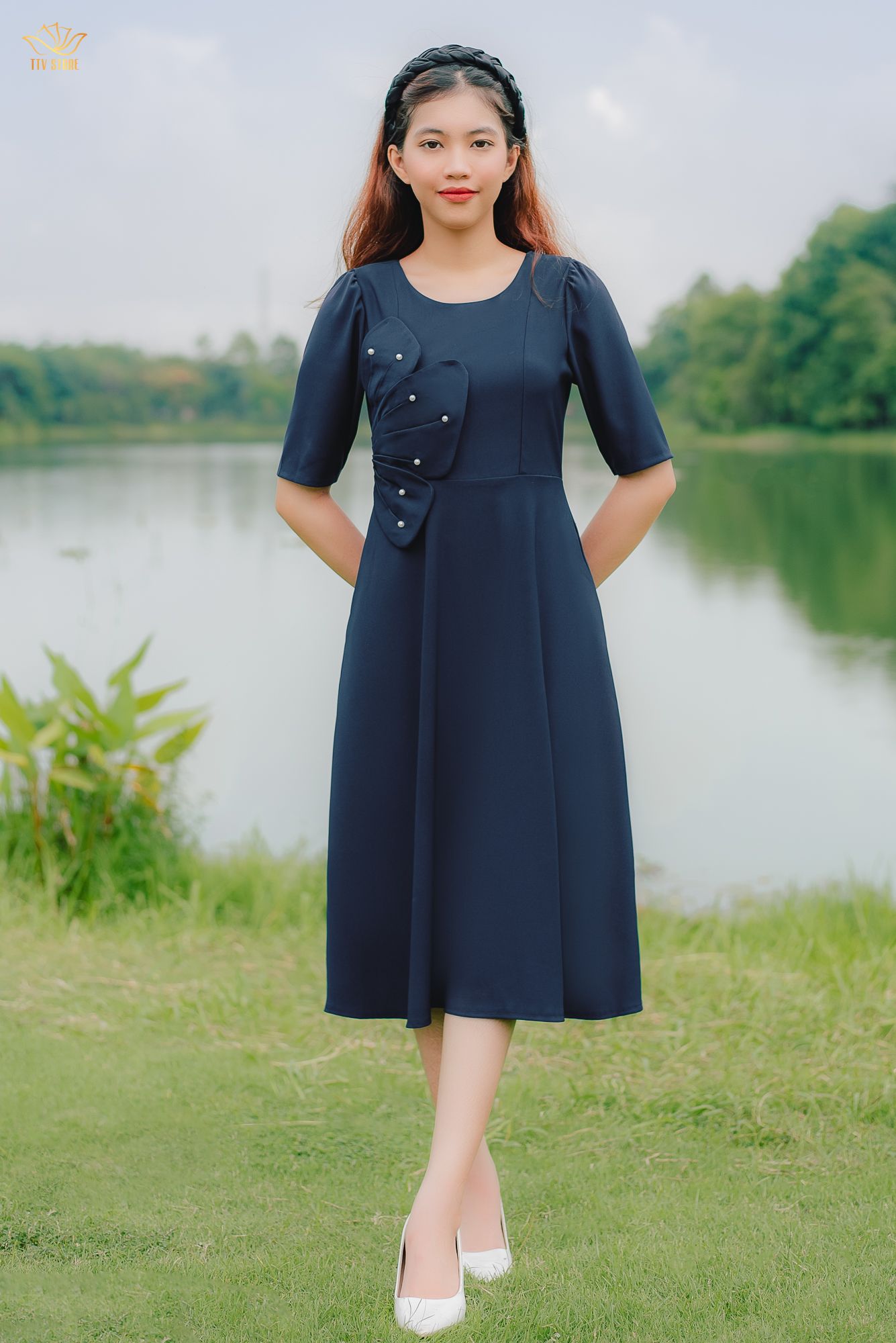 Đầm xòe - Cổ tròn tay lỡ kết hoa - AH - Xanh Đen - TTV1365