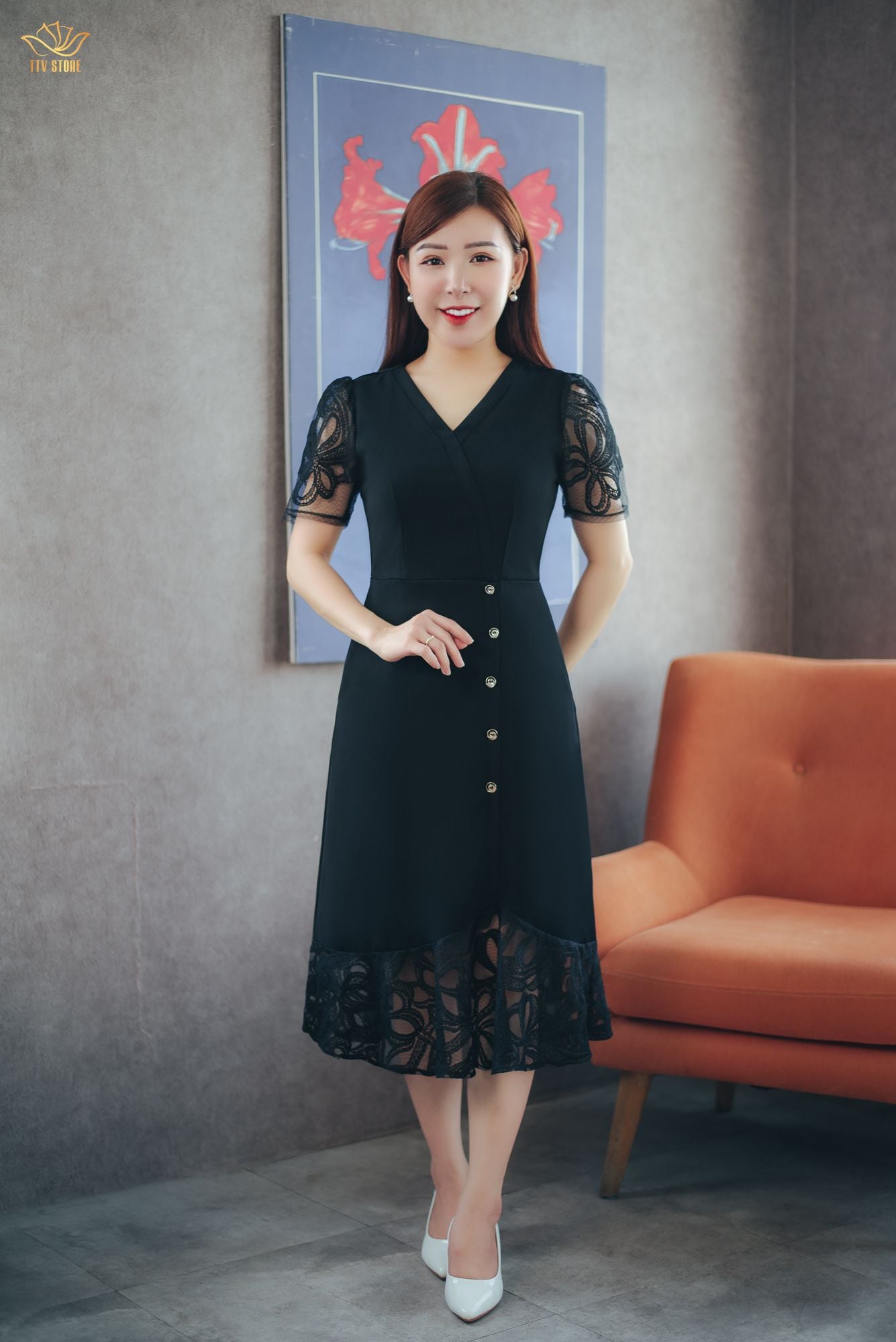 Đầm form A - Cổ tim đắp chéo kết nút tay ngắn - AH - Đen - TTV1591